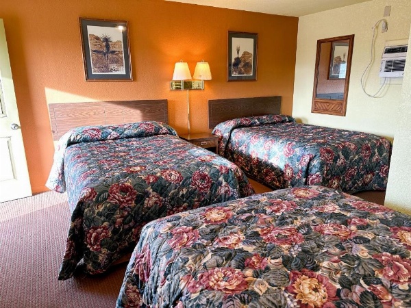 Dickens Country Stays image 7